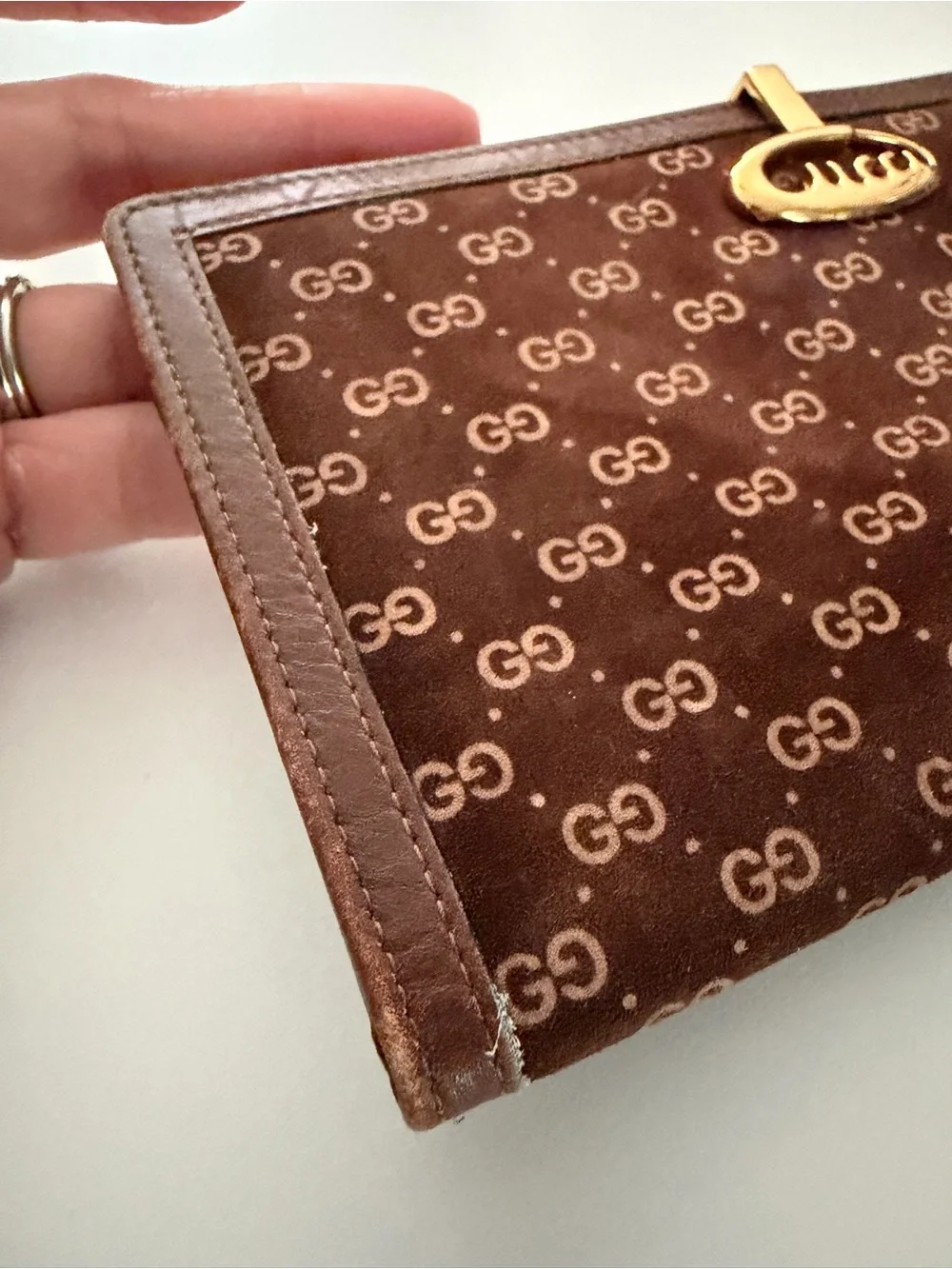 Gucci Brown Vintage GG Monogram Continental Wallet with Gold Accent - Picture 3 of 15